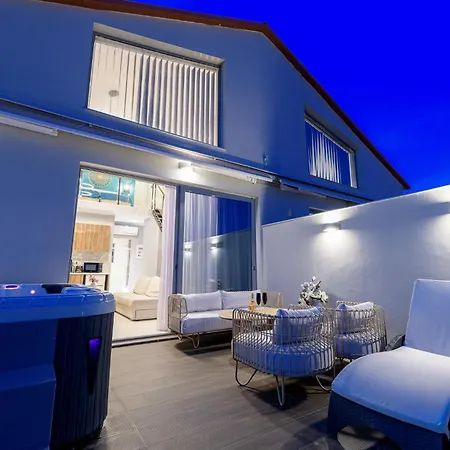 Pearl Luxury Living *