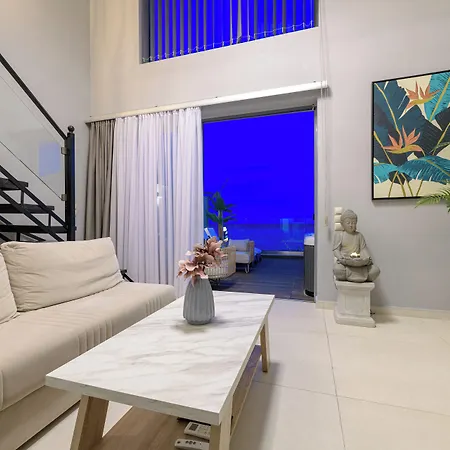 Pearl Luxury Living Apartment Laganas