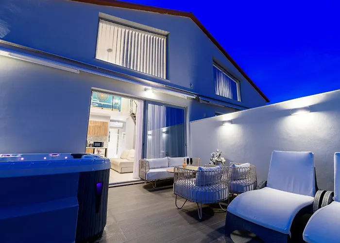 Pearl Luxury Living *