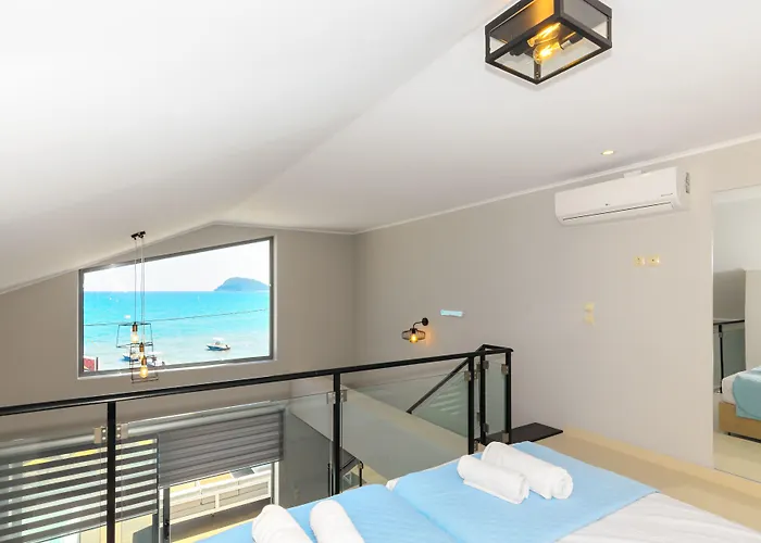 Pearl Luxury Living Apartment