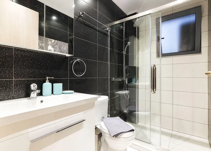 Pearl Luxury Living *