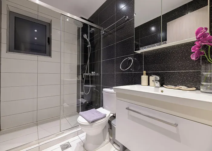 Pearl Luxury Living *