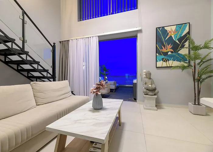 Pearl Luxury Living Apartment Laganas